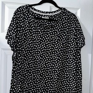 Anne Klein 3XL Black Short Sleeve T-Shirt with White Heart Print